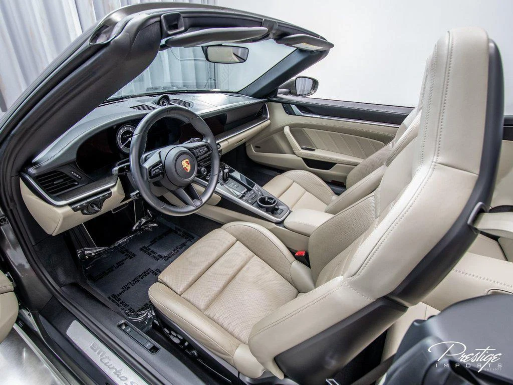 2022 Porsche 911 (992.1) Turbo S Cabriolet, 22/30