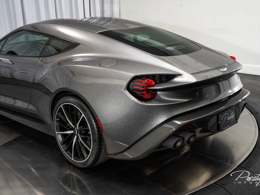 2018 Aston Martin Vanquish Zagato Coupe, 9/30