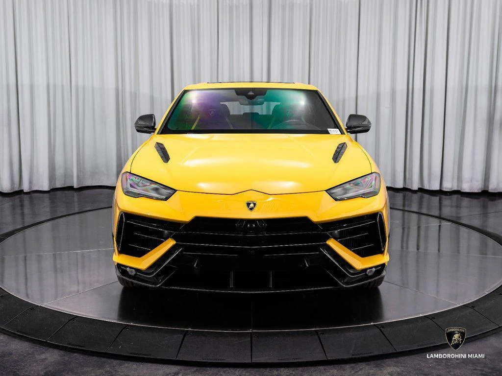 2024 Lamborghini Urus Performante, 3/30