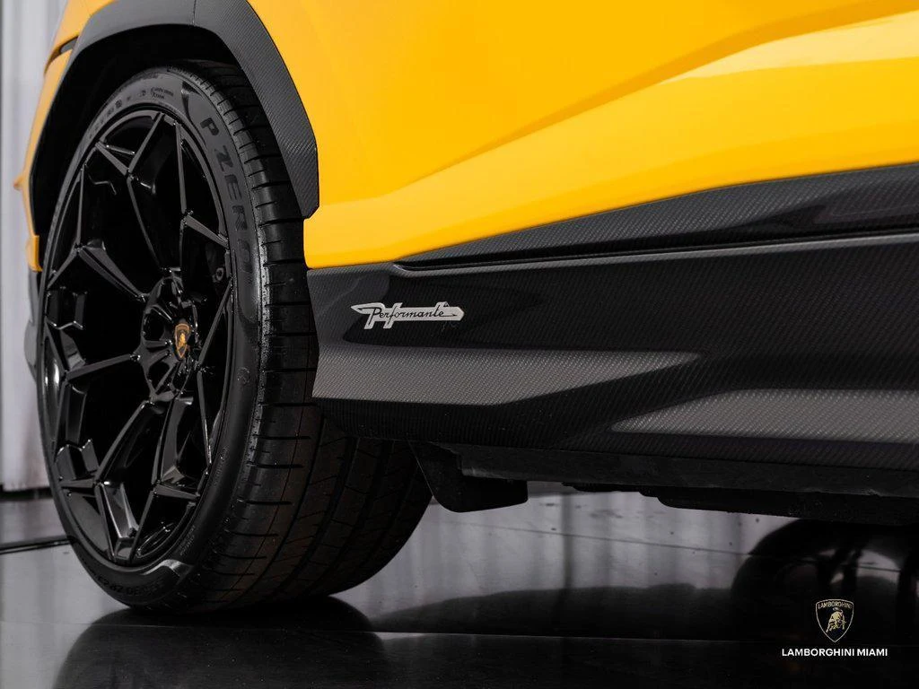 2024 Lamborghini Urus Performante, 12/30