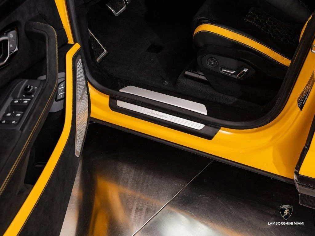 2024 Lamborghini Urus Performante, 15/30