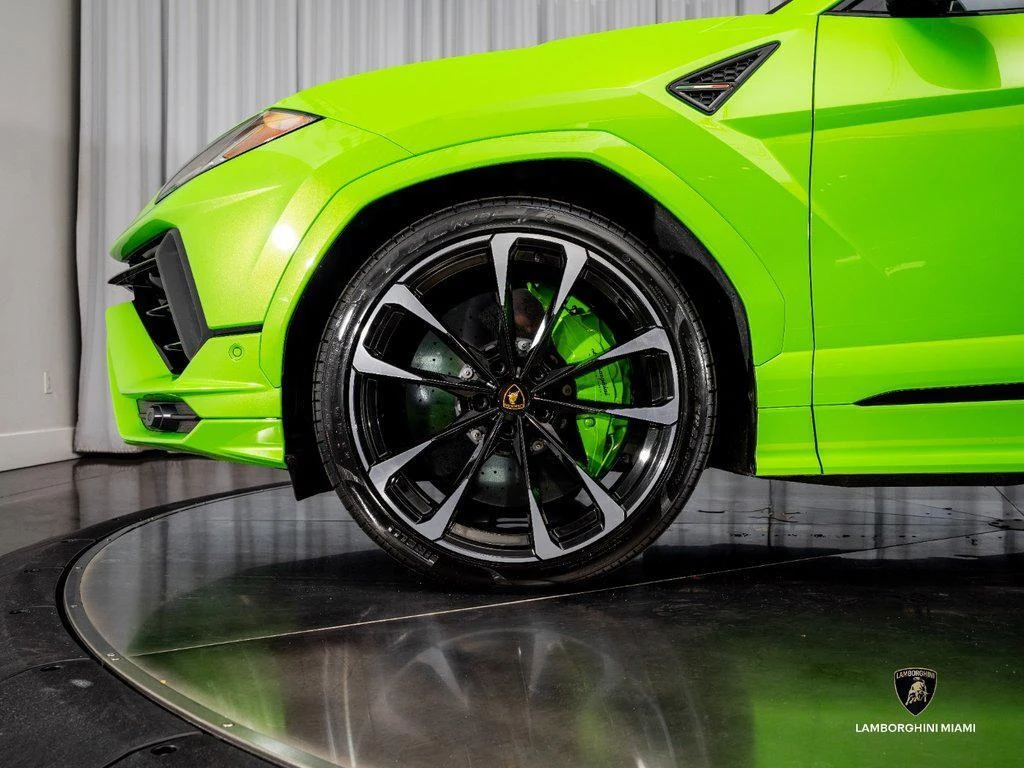 2024 Lamborghini Urus S, 4/30