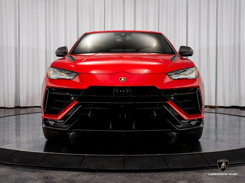 2023 Lamborghini Urus Performante, 2/30