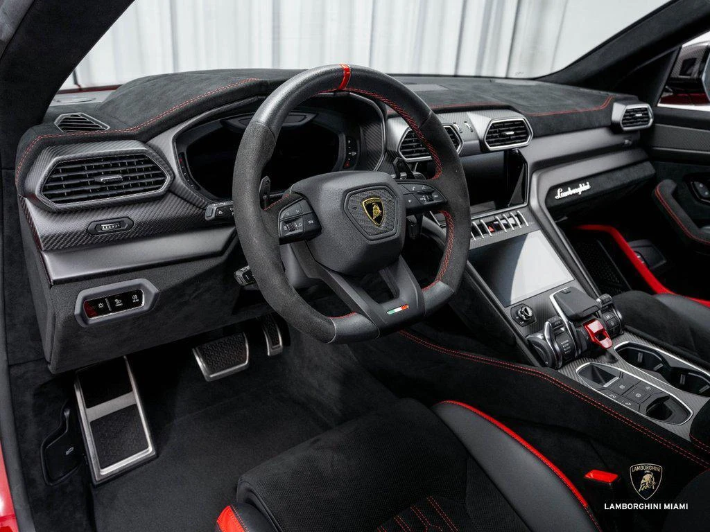 2023 Lamborghini Urus Performante, 19/30
