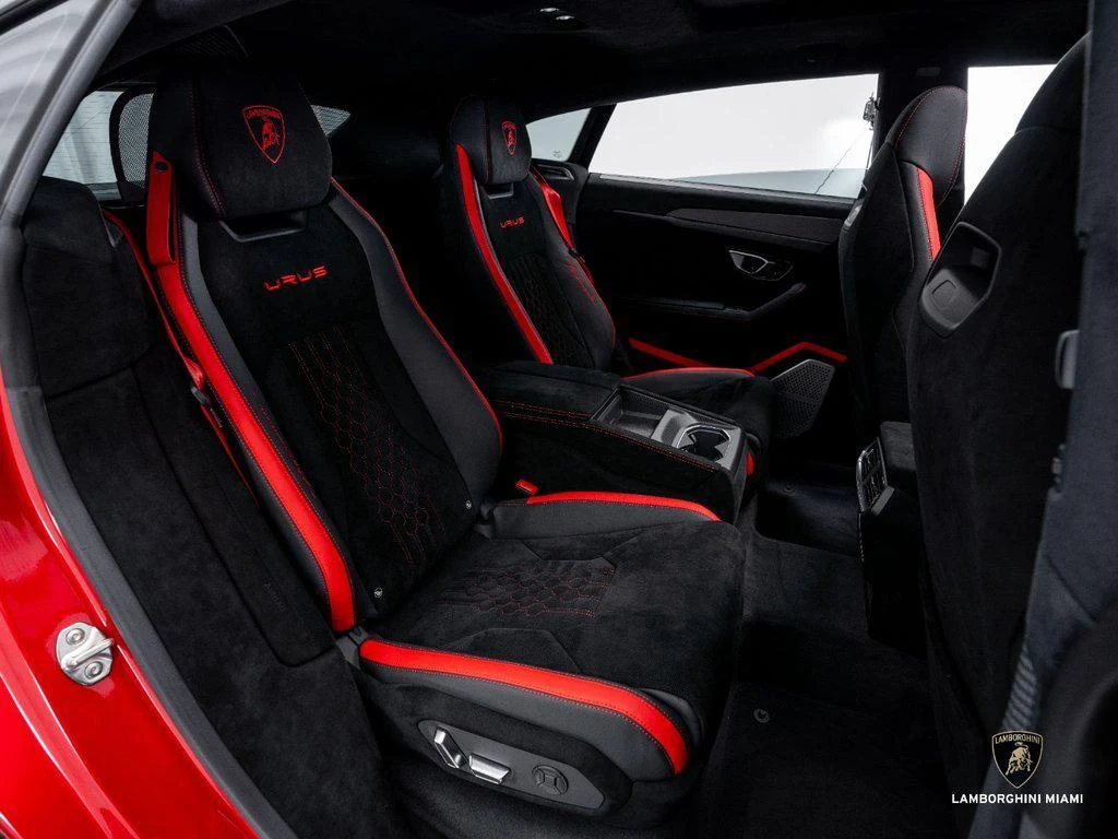 2023 Lamborghini Urus Performante, 27/30