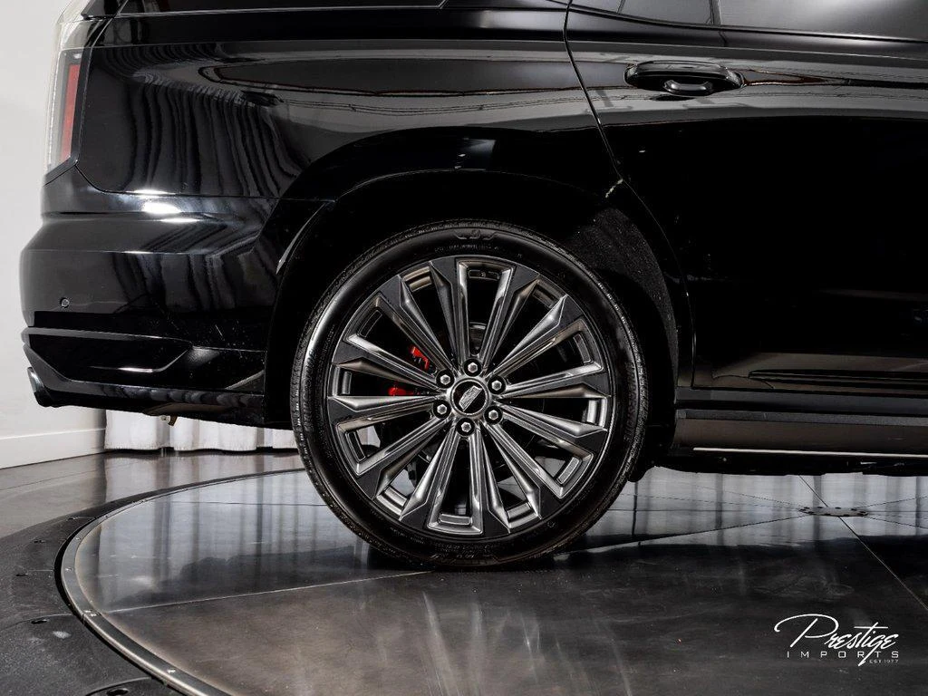 2026 Cadillac Escalade V-Series, 8/30