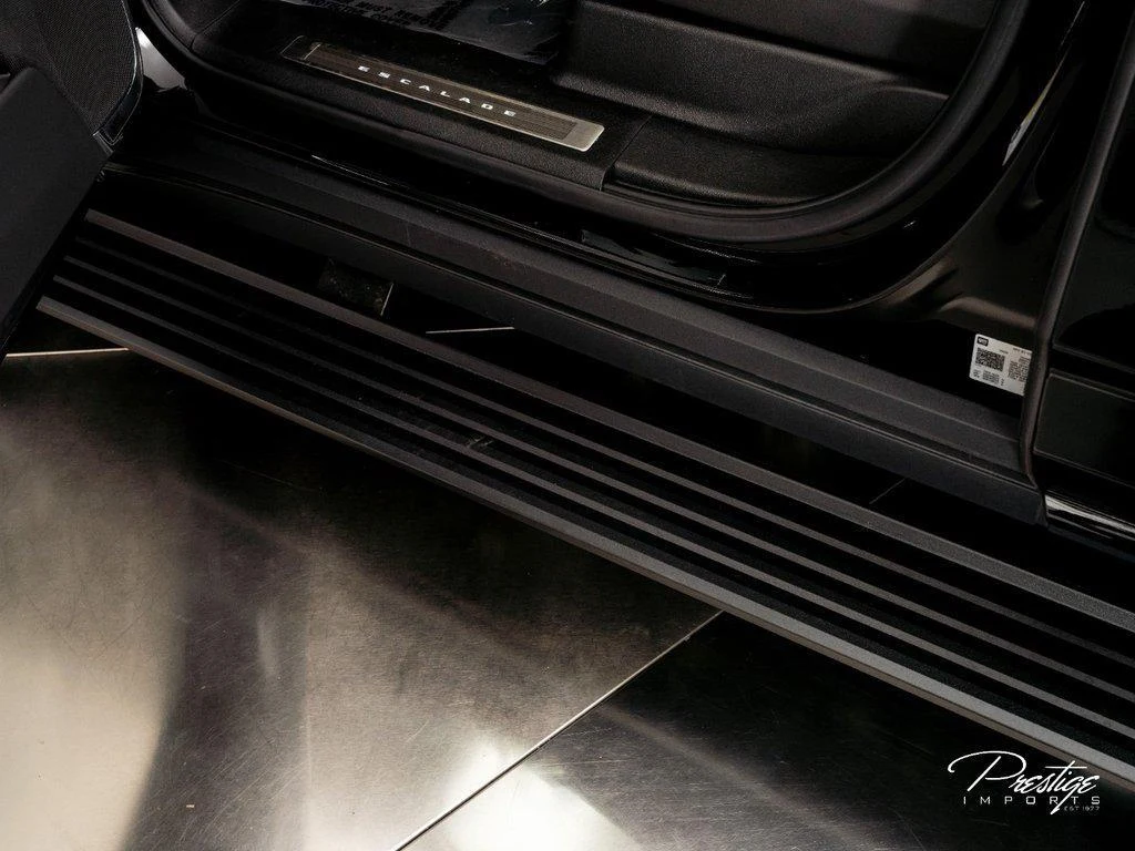 2026 Cadillac Escalade V-Series, 11/30