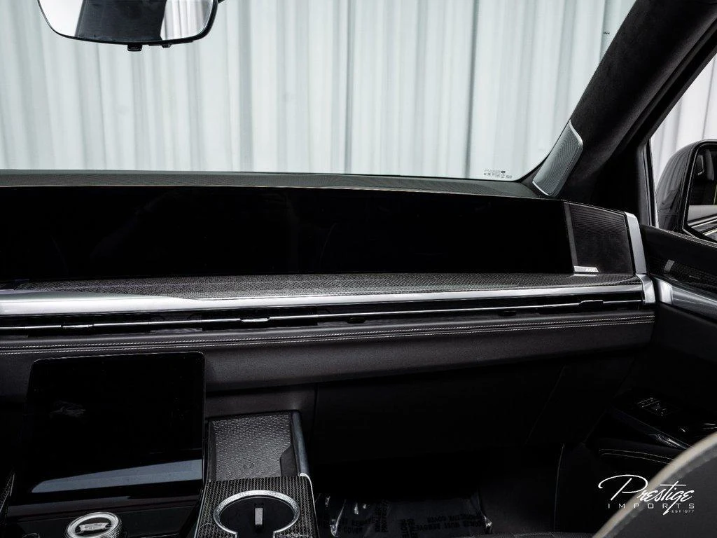 2026 Cadillac Escalade V-Series, 18/30