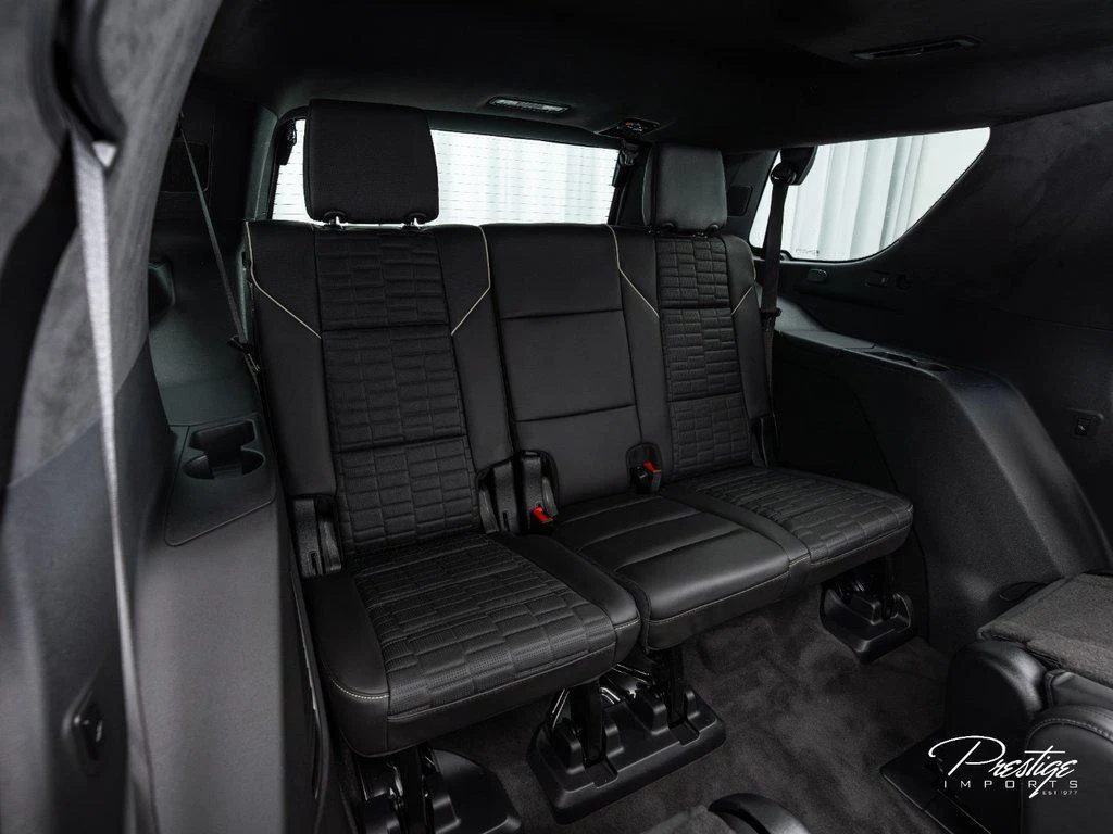 2026 Cadillac Escalade V-Series, 27/30