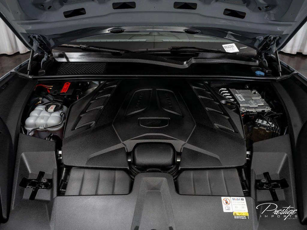2024 Porsche Cayenne Turbo GT, 3/30