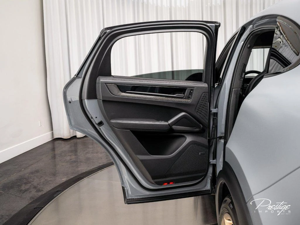 2024 Porsche Cayenne Turbo GT, 25/30
