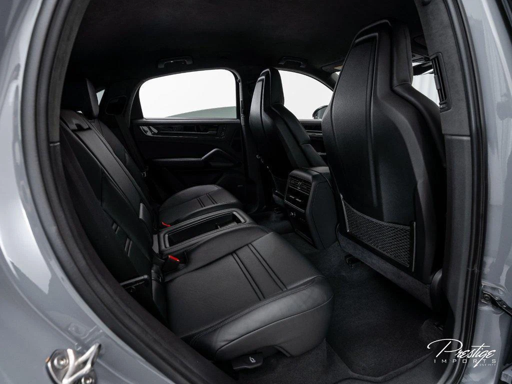 2024 Porsche Cayenne Turbo GT, 27/30