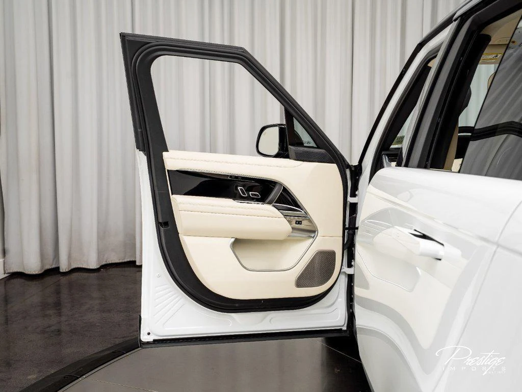 2025 Land Rover Range Rover, 10/30