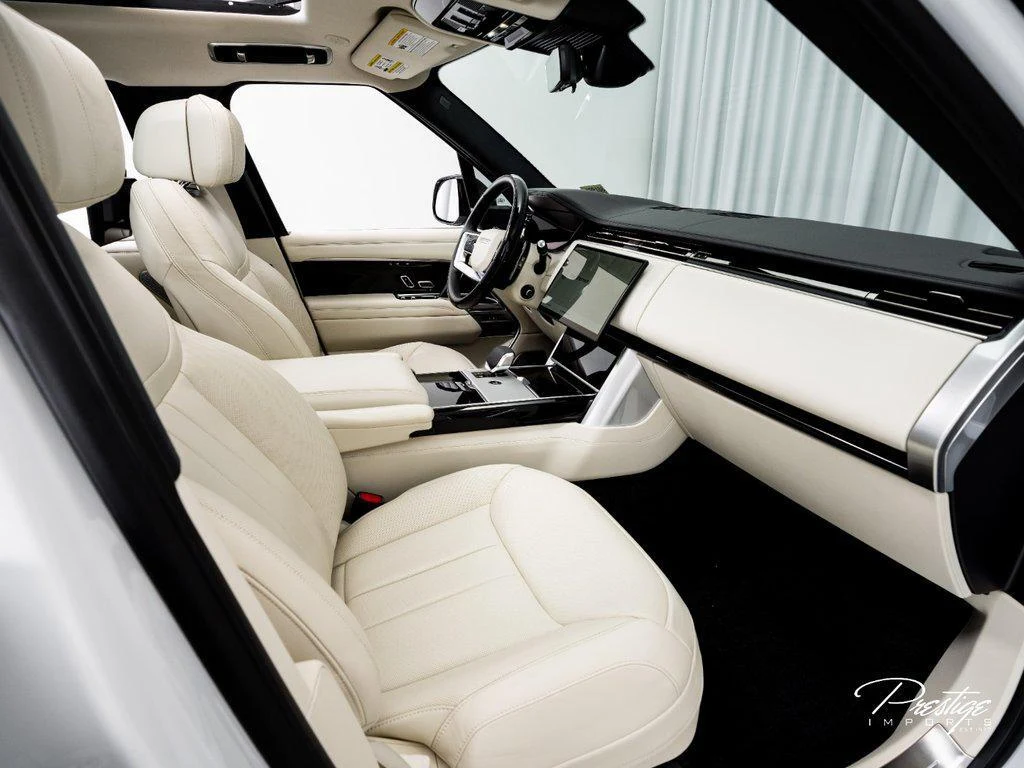 2025 Land Rover Range Rover, 21/30