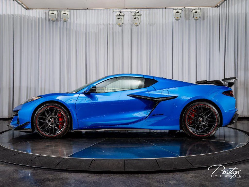 2025 Chevrolet Corvette Z06 2LZ (C8), 6/30