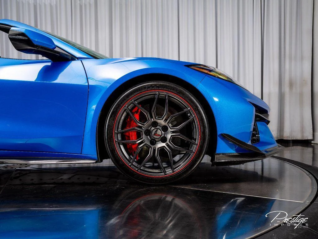 2025 Chevrolet Corvette Z06 2LZ (C8), 15/30