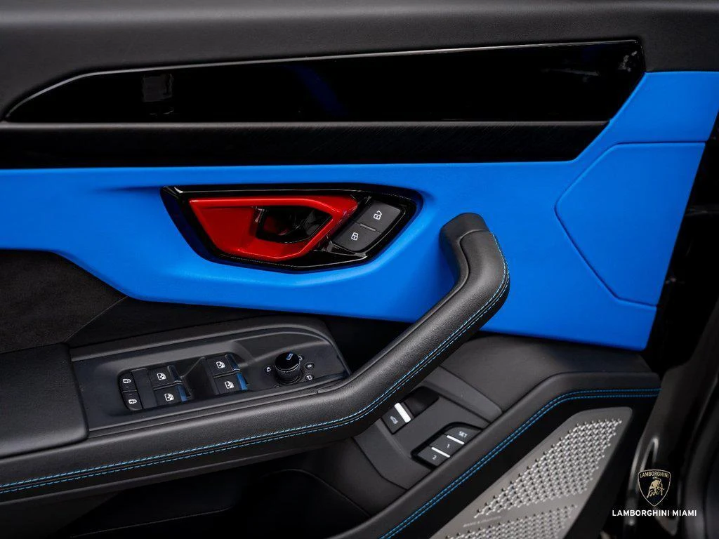 2024 Lamborghini Urus S, 11/30