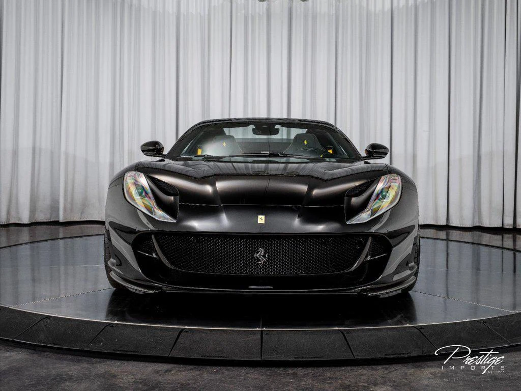 2022 Ferrari 812 GTS, 2/30