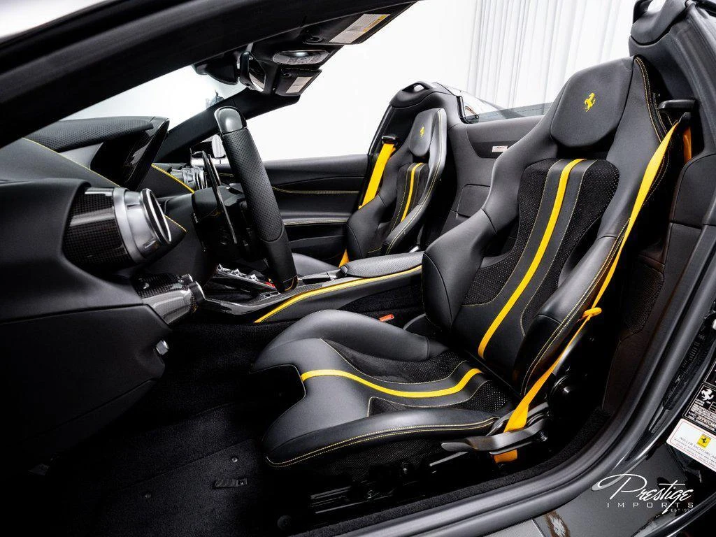 2022 Ferrari 812 GTS, 19/30