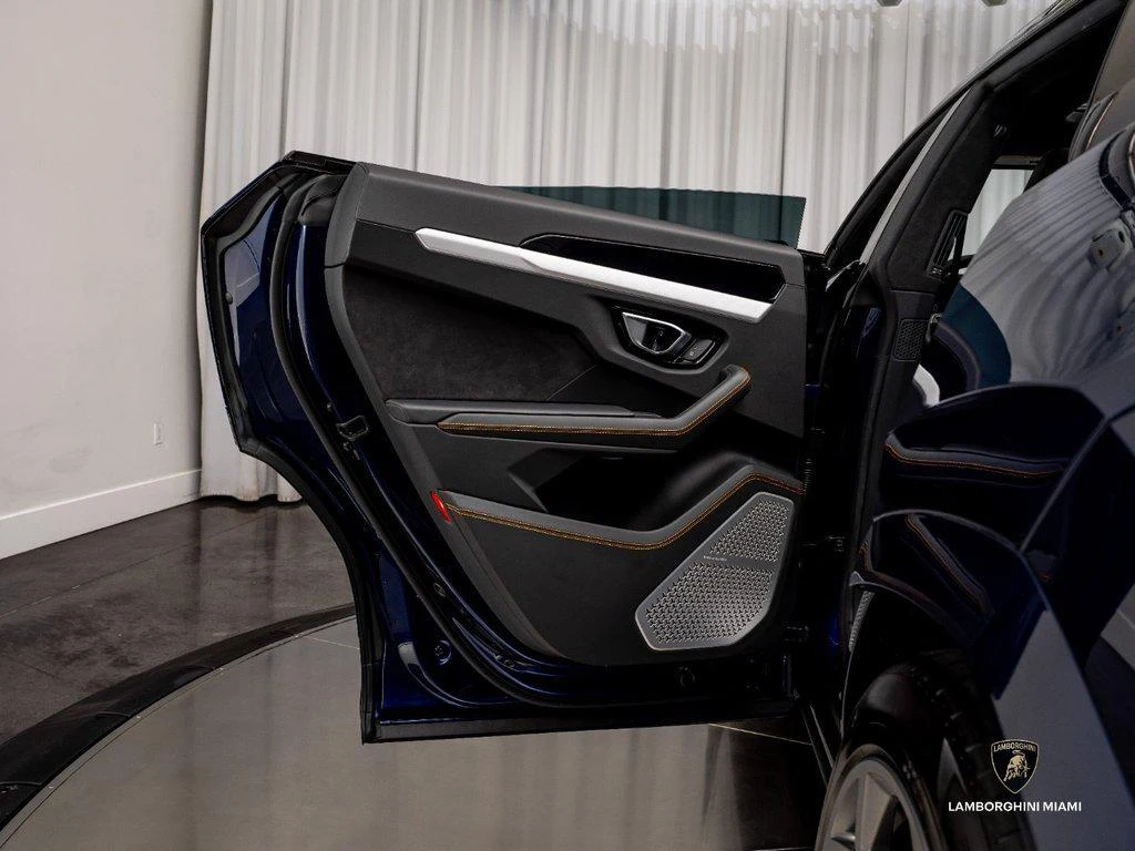 2020 Lamborghini Urus, 25/30