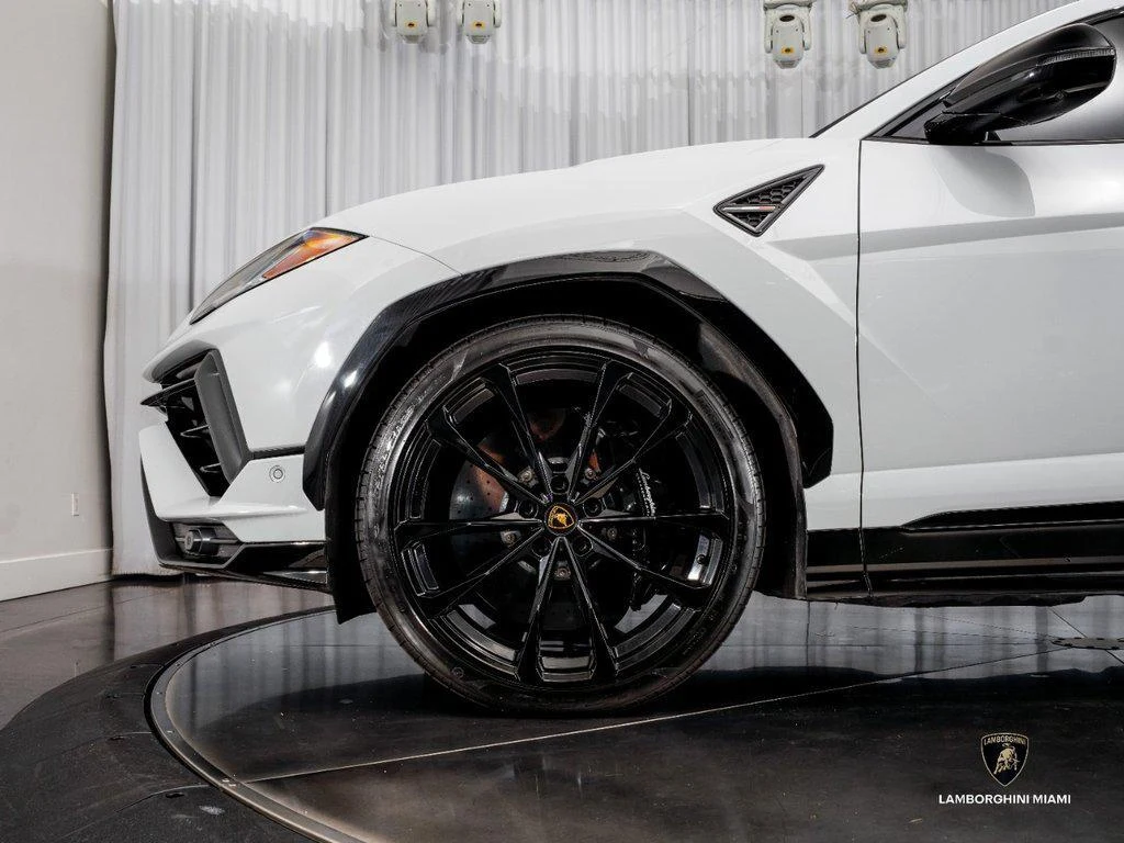 2023 Lamborghini Urus S, 4/30