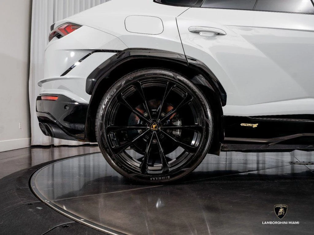 2023 Lamborghini Urus S, 9/30