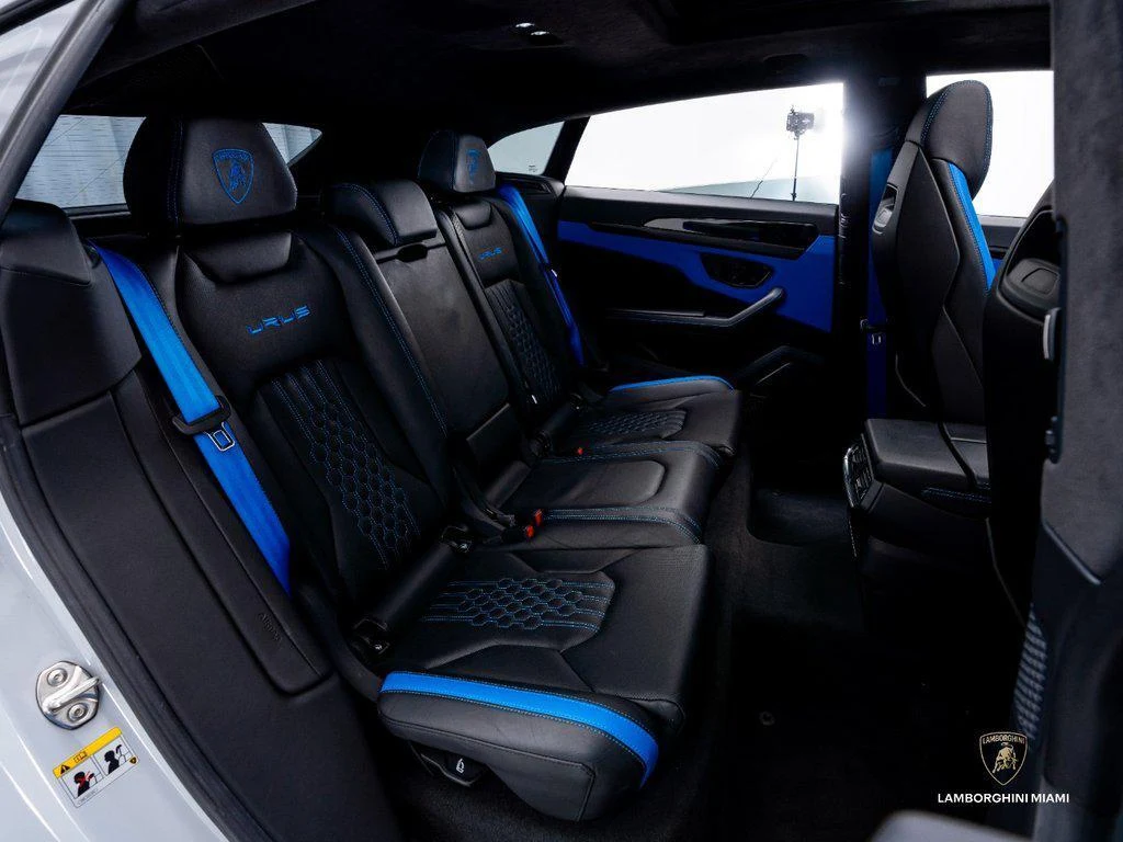 2023 Lamborghini Urus S, 28/30