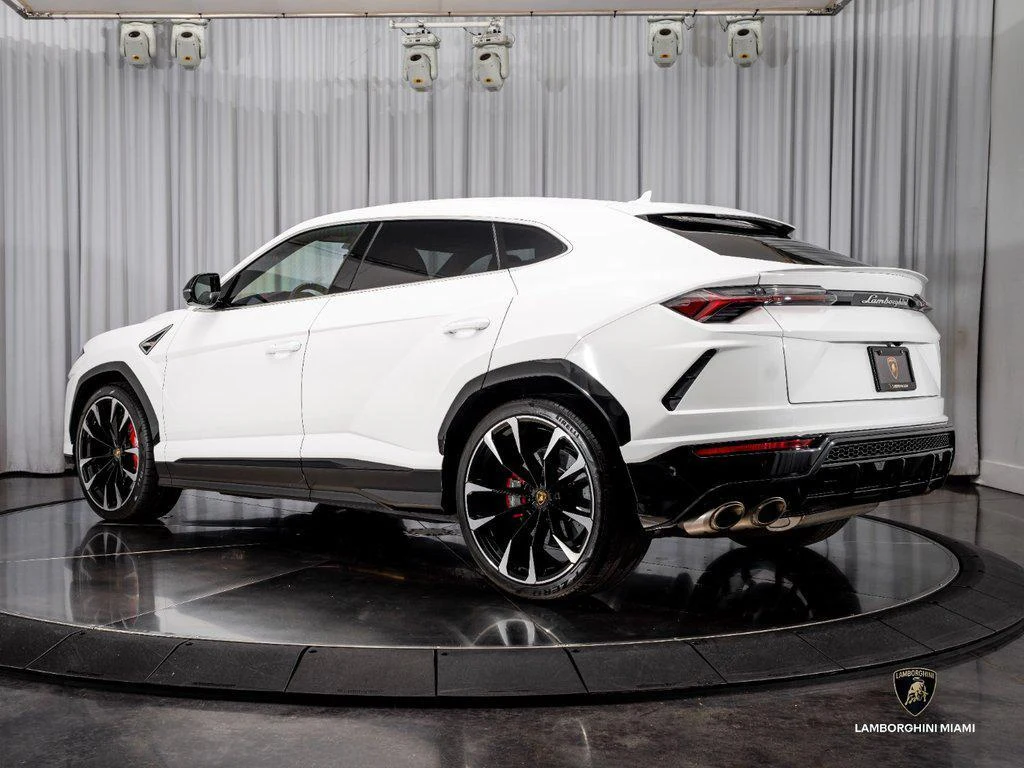 2022 Lamborghini Urus, 5/30