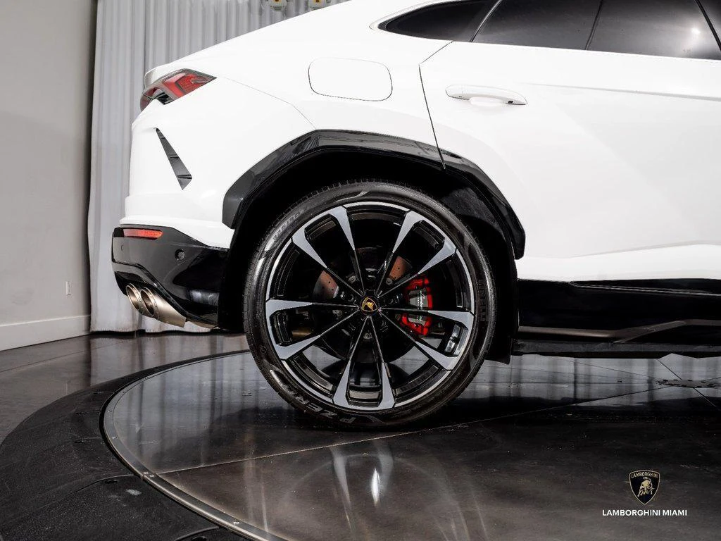 2022 Lamborghini Urus, 9/30
