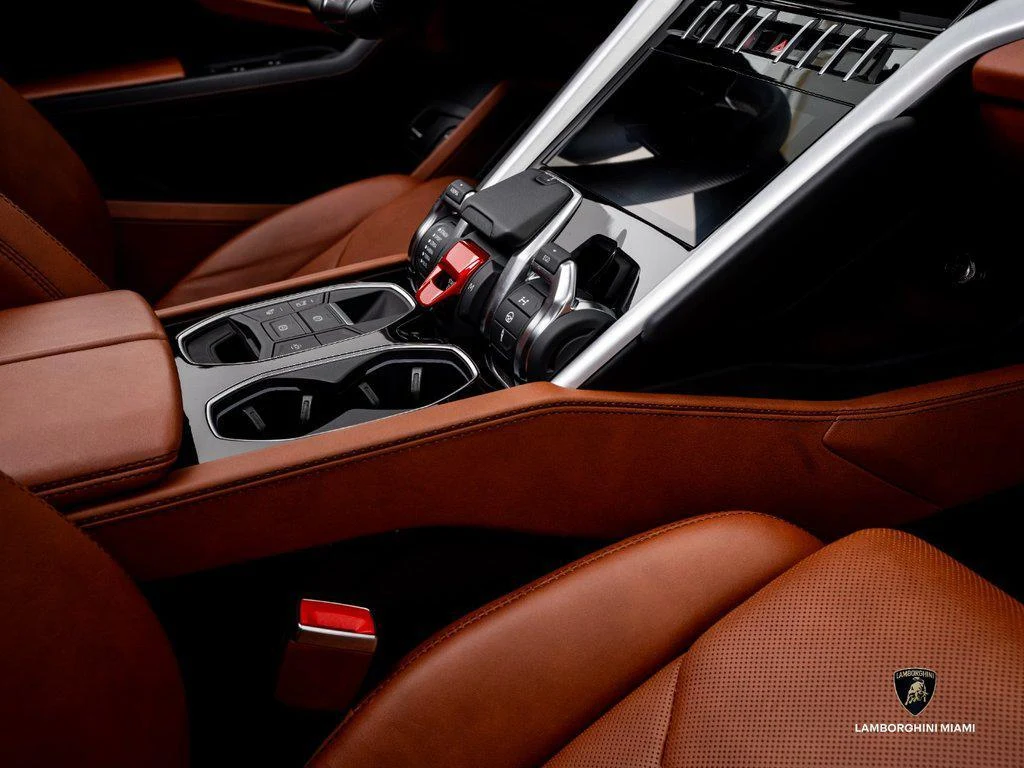 2022 Lamborghini Urus, 24/30