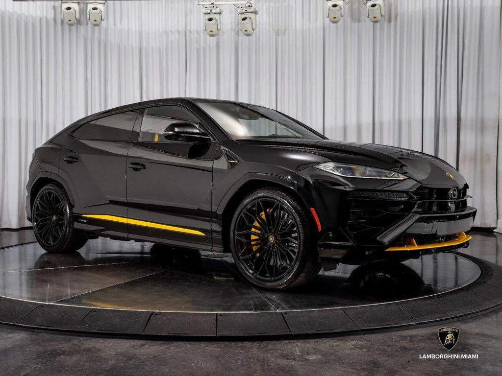 2025 Lamborghini Urus SE AWD, 10/30