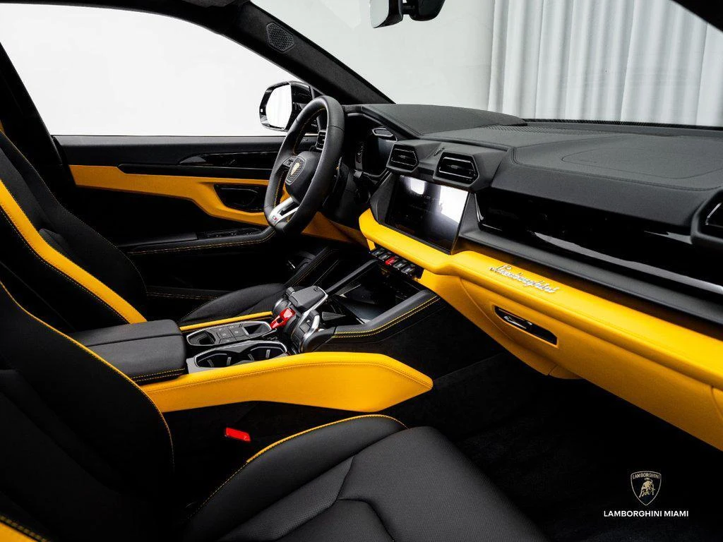 2025 Lamborghini Urus SE AWD, 23/30