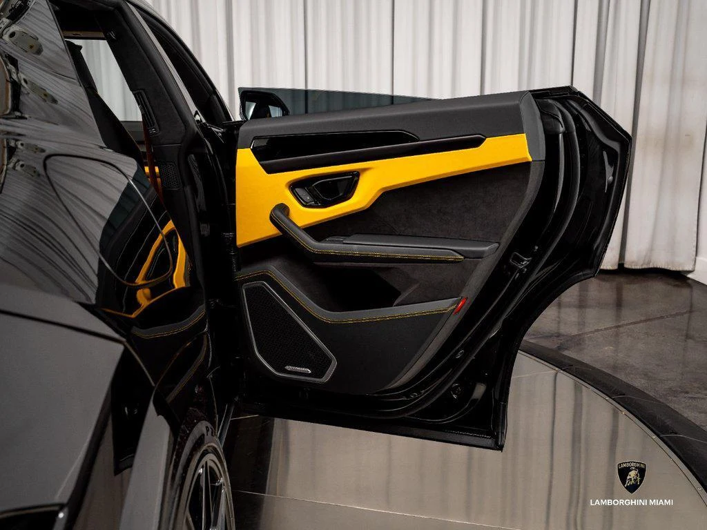 2025 Lamborghini Urus SE AWD, 27/30