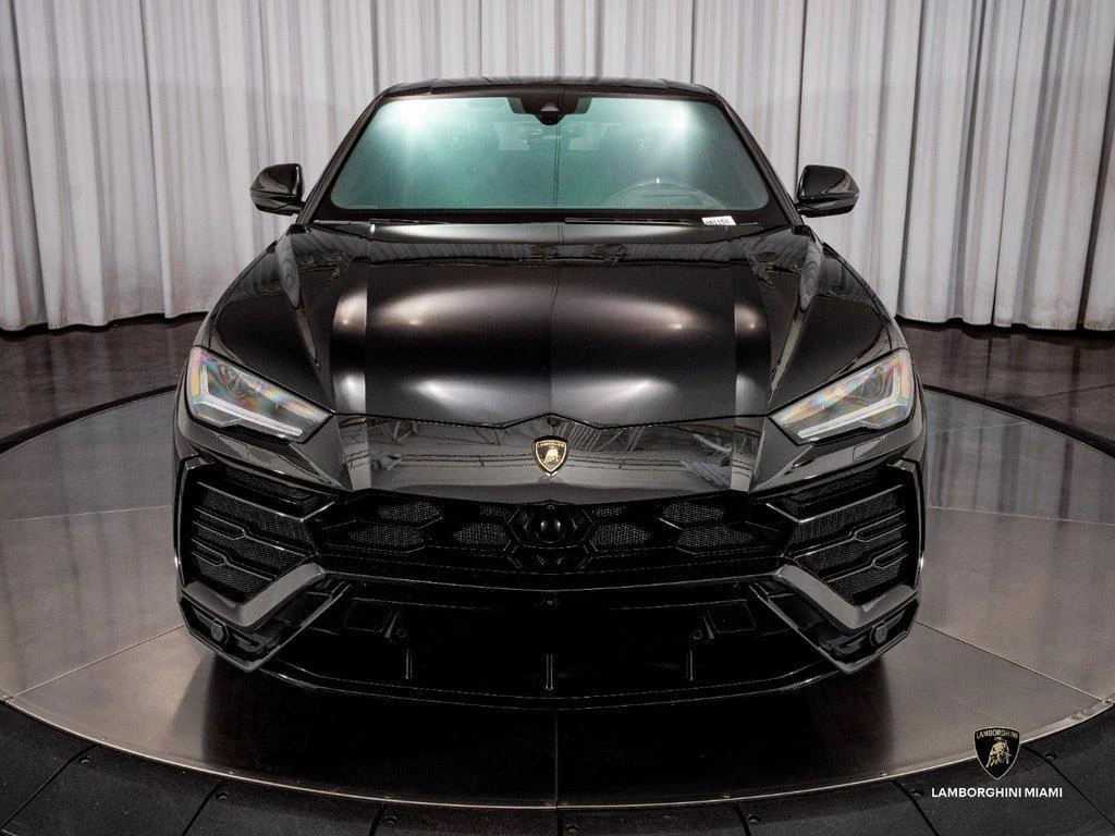 2019 Lamborghini Urus, 2/30
