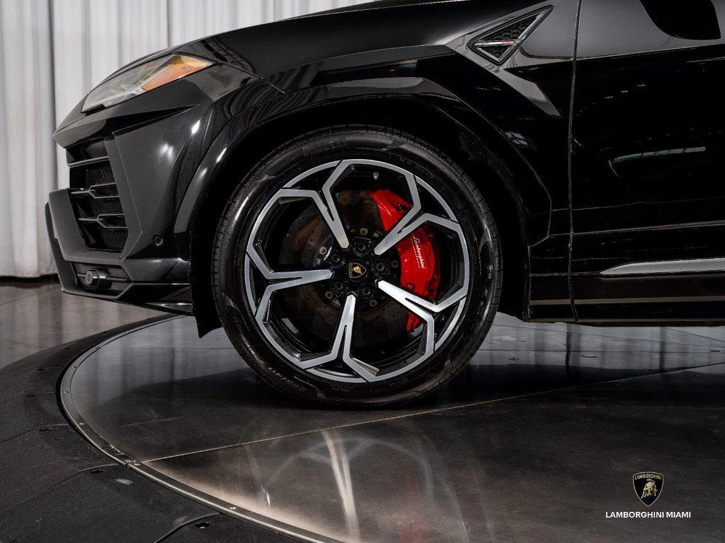 2019 Lamborghini Urus, 4/30