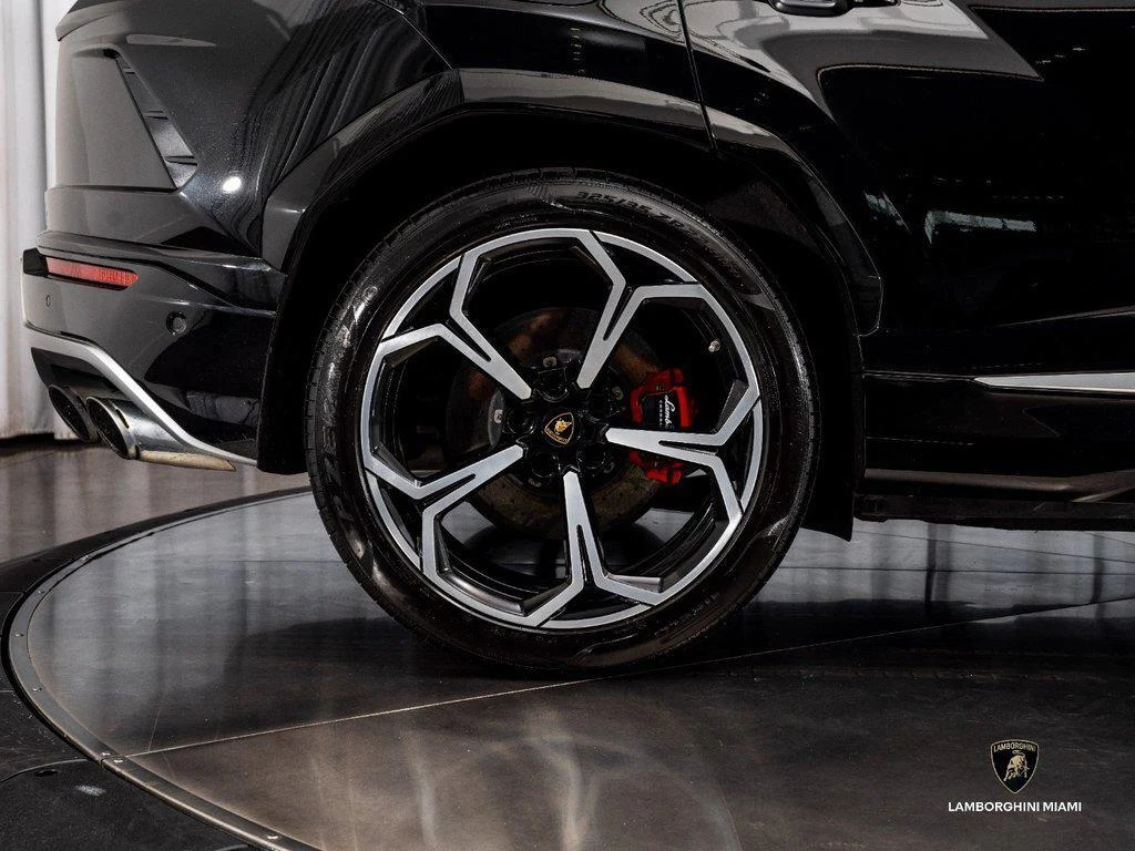 2019 Lamborghini Urus, 9/30