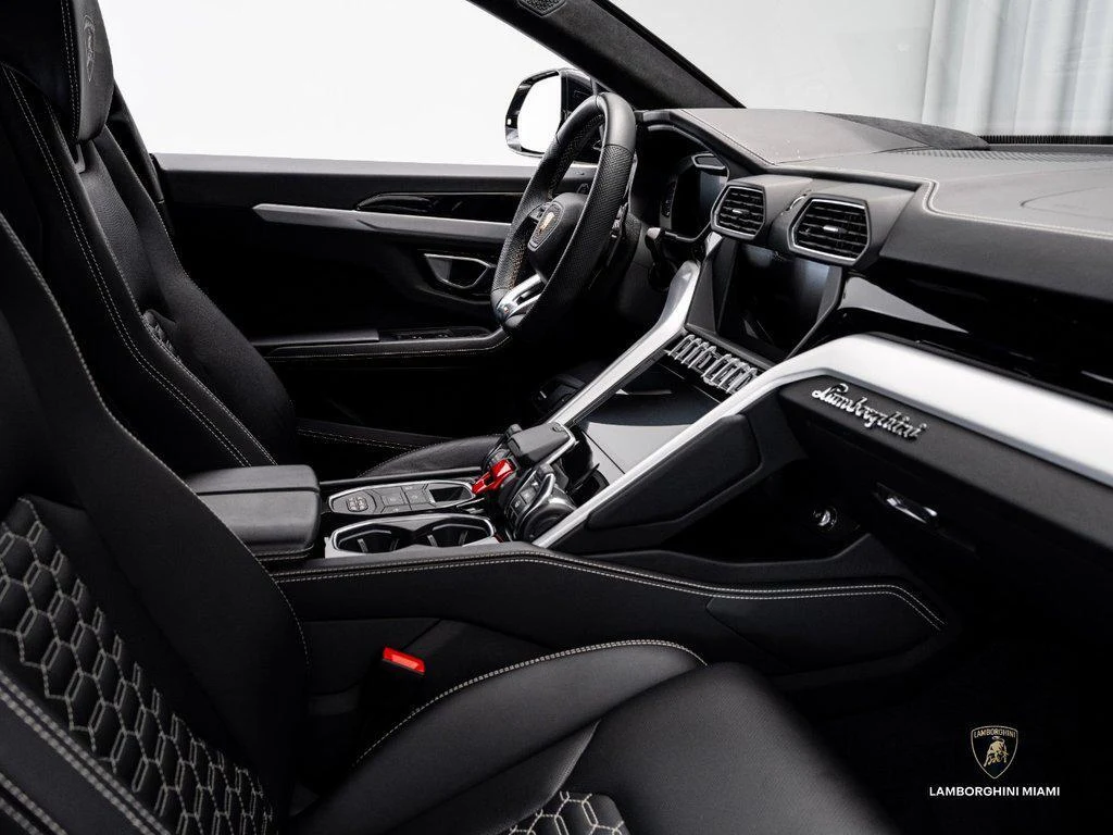 2019 Lamborghini Urus, 23/30