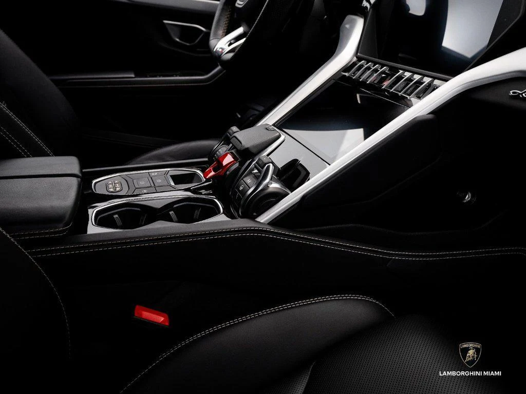 2019 Lamborghini Urus, 24/30