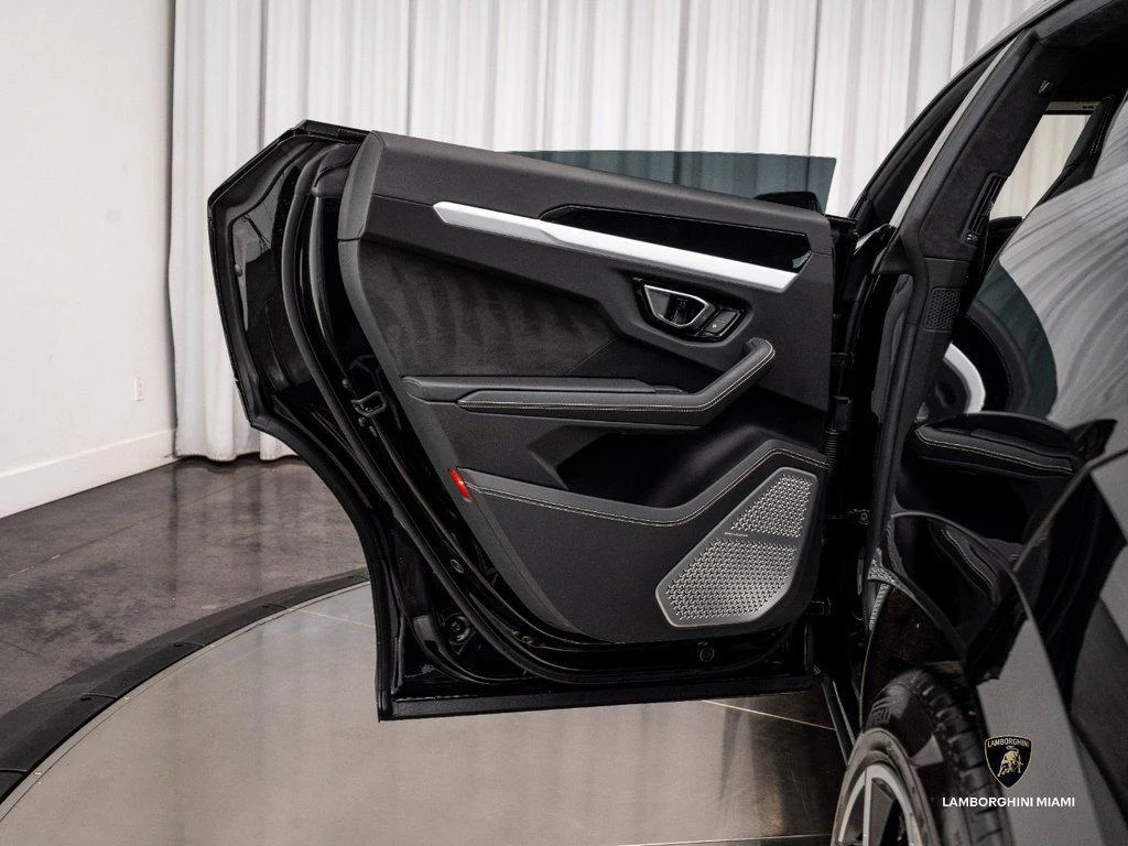 2019 Lamborghini Urus, 25/30