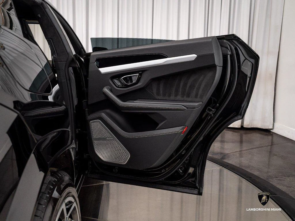 2019 Lamborghini Urus, 27/30