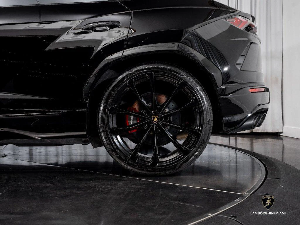 2022 Lamborghini Urus, 4/30