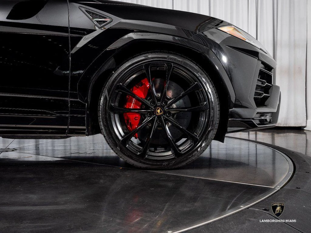 2022 Lamborghini Urus, 9/30