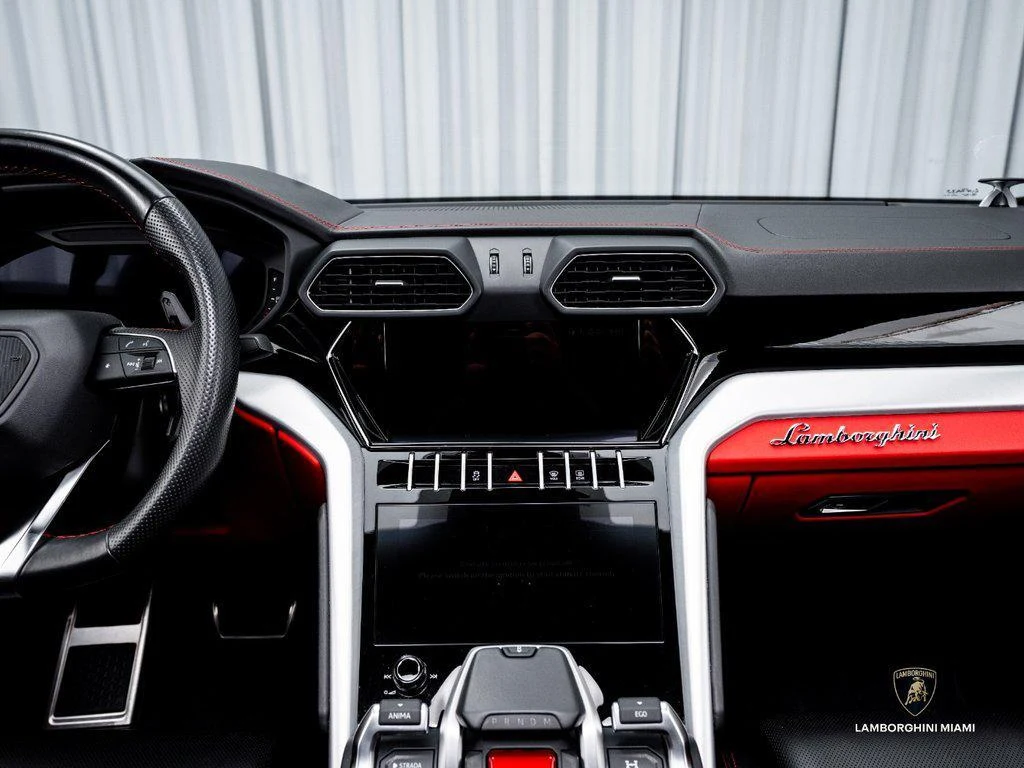 2022 Lamborghini Urus, 18/30