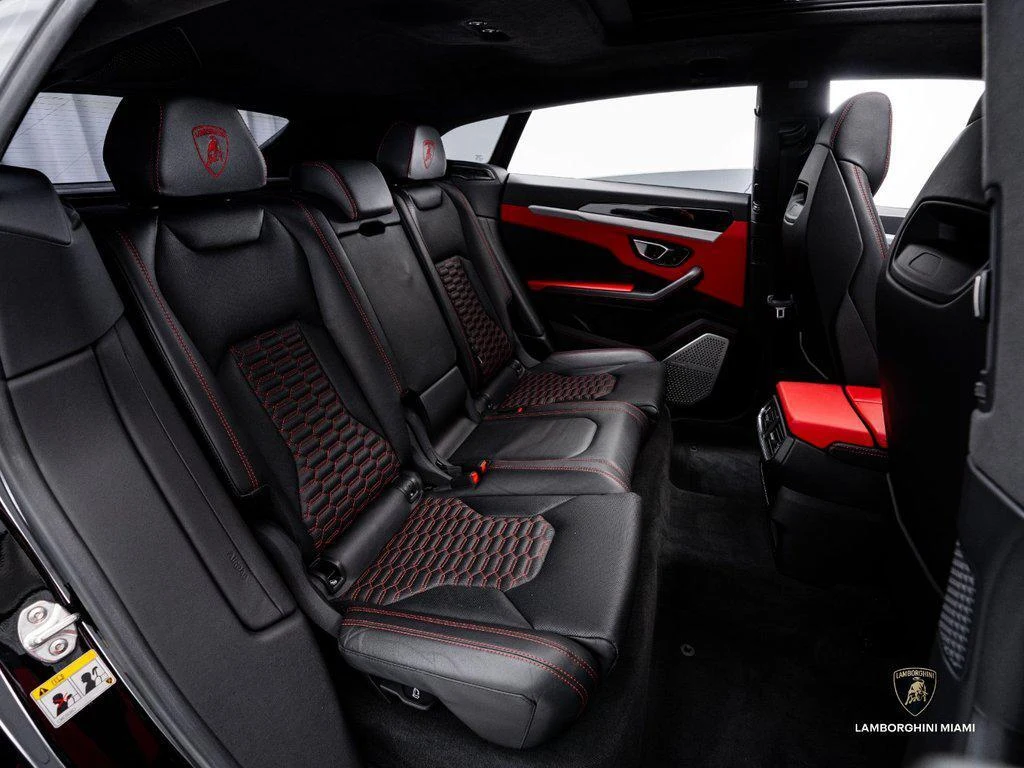 2022 Lamborghini Urus, 28/30