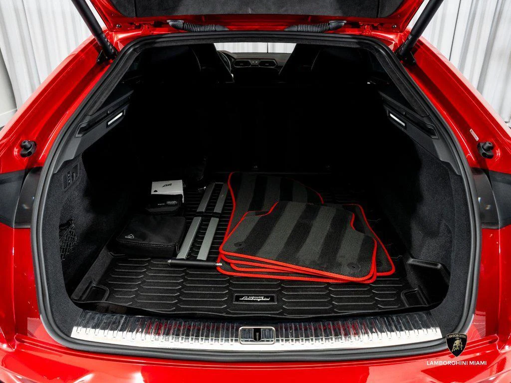 2024 Lamborghini Urus S, 7/30