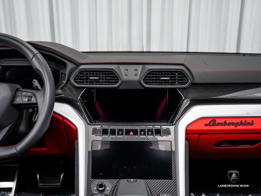 2024 Lamborghini Urus S, 18/30