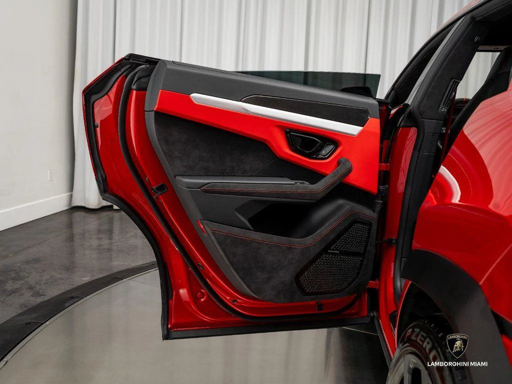 2024 Lamborghini Urus S, 25/30