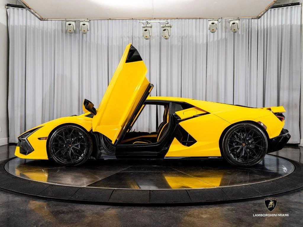 2024 Lamborghini Revuelto, 6/30