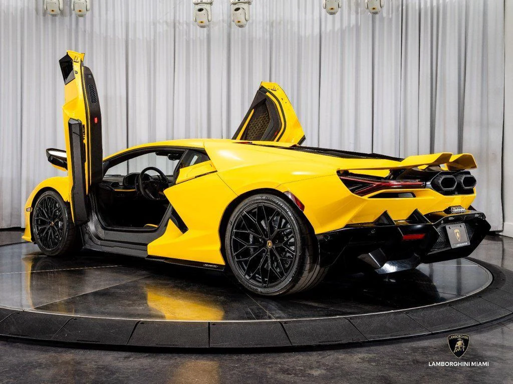 2024 Lamborghini Revuelto, 8/30