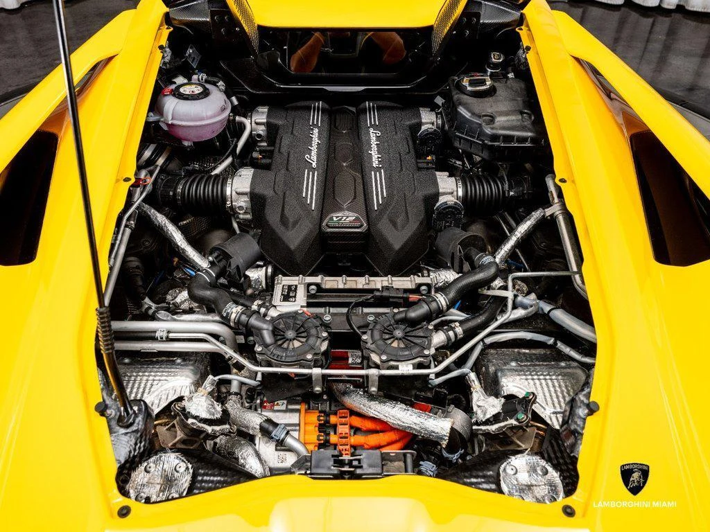 2024 Lamborghini Revuelto, 11/30